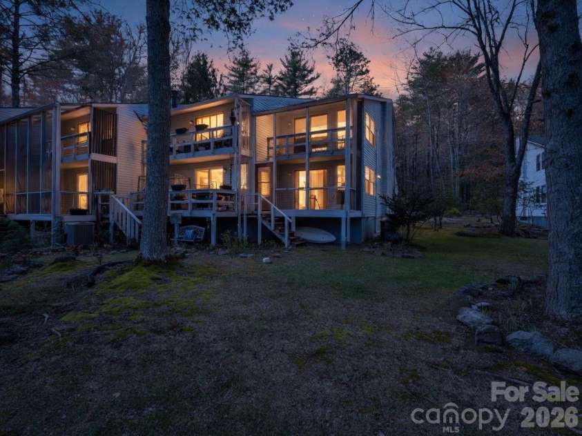 45 Lakeside Villas Drive, Brevard, NC 28712.  MLS# CAR4358376, YatesRealty ID 4416. 