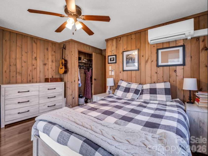 45 Lakeside Villas Drive, Brevard, NC 28712.  MLS# CAR4358376, YatesRealty ID 4416. 