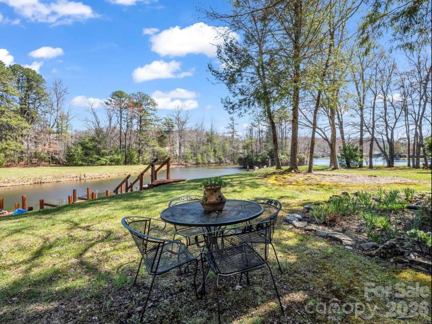 45 Lakeside Villas Drive, Brevard, NC 28712.  MLS# CAR4358376, YatesRealty ID 4416. 