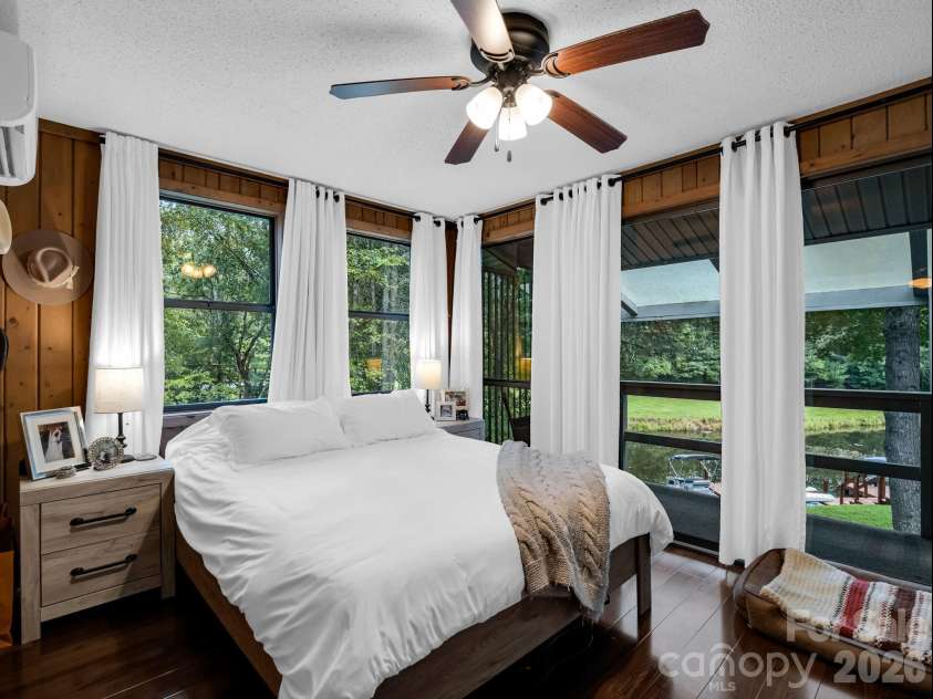 45 Lakeside Villas Drive, Brevard, NC 28712.  MLS# CAR4358376, YatesRealty ID 4416. 