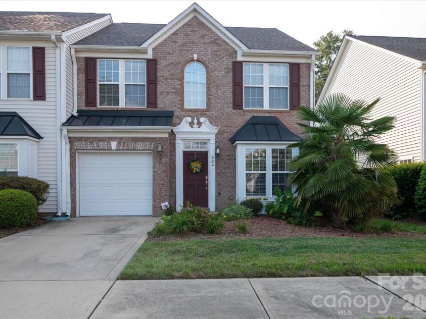 624 Bayou Circle, Clover, SC 29710.  MLS# CAR4413976, YatesRealty ID 44161. 