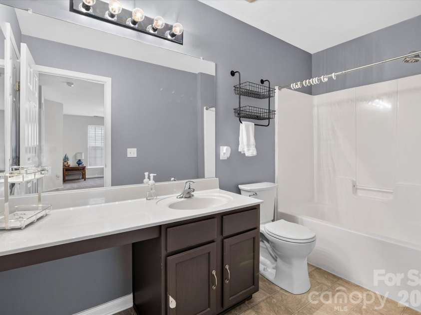 624 Bayou Circle, Clover, SC 29710.  MLS# CAR4413976, YatesRealty ID 44161. 