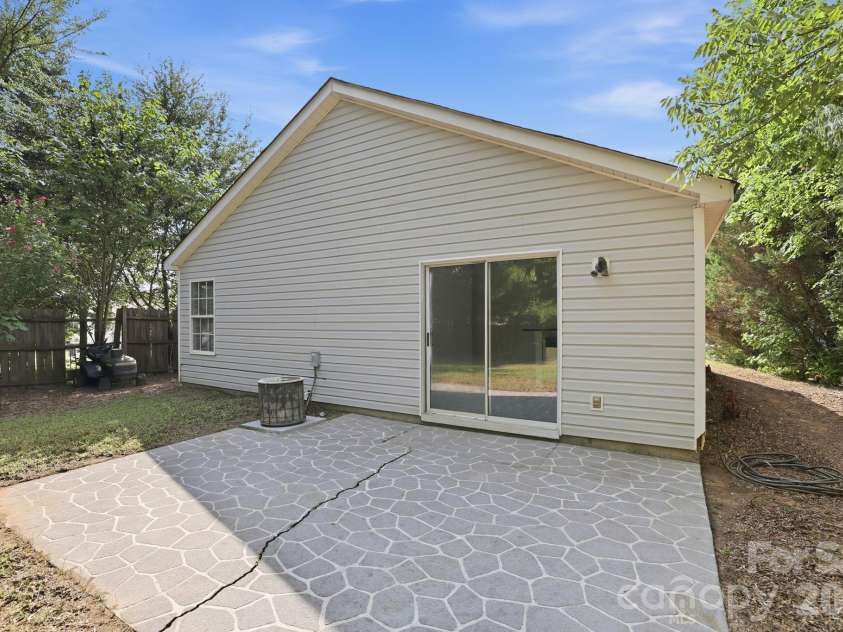 472 FIRST TURN Court, Concord, NC 28025.  MLS# CAR4414186, YatesRealty ID 44162. 