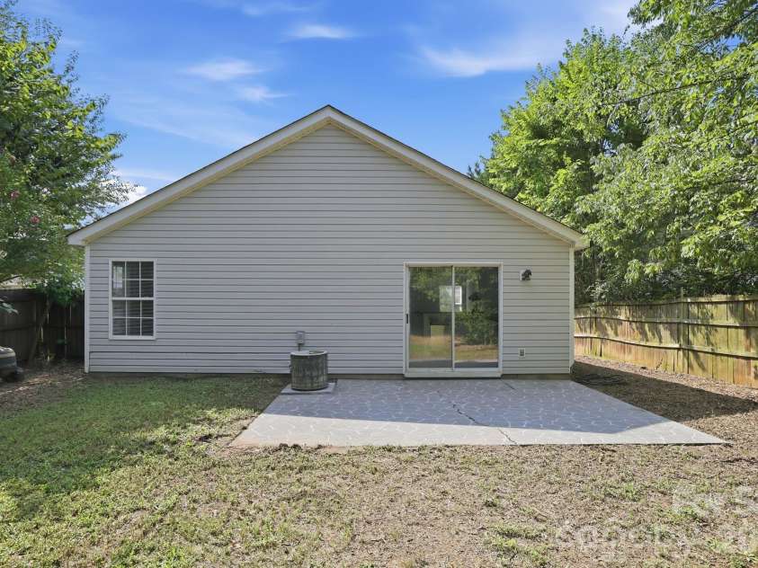472 FIRST TURN Court, Concord, NC 28025.  MLS# CAR4414186, YatesRealty ID 44162. 