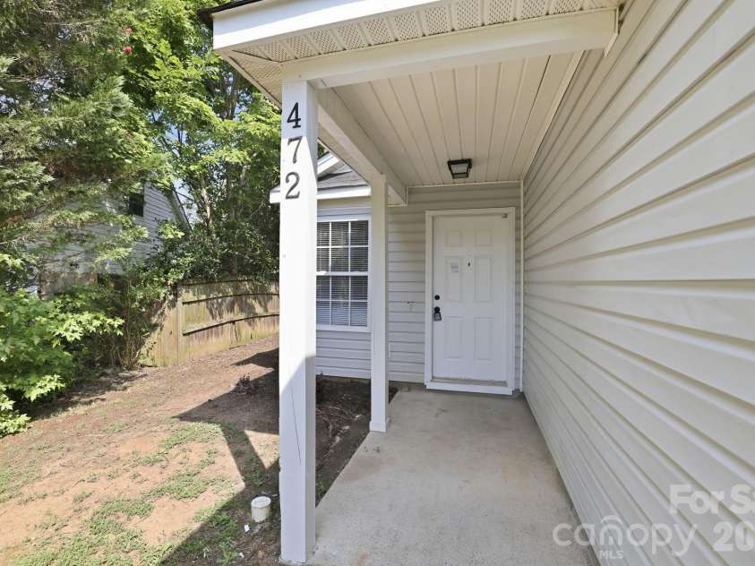 472 FIRST TURN Court, Concord, NC 28025.  MLS# CAR4414186, YatesRealty ID 44162. 