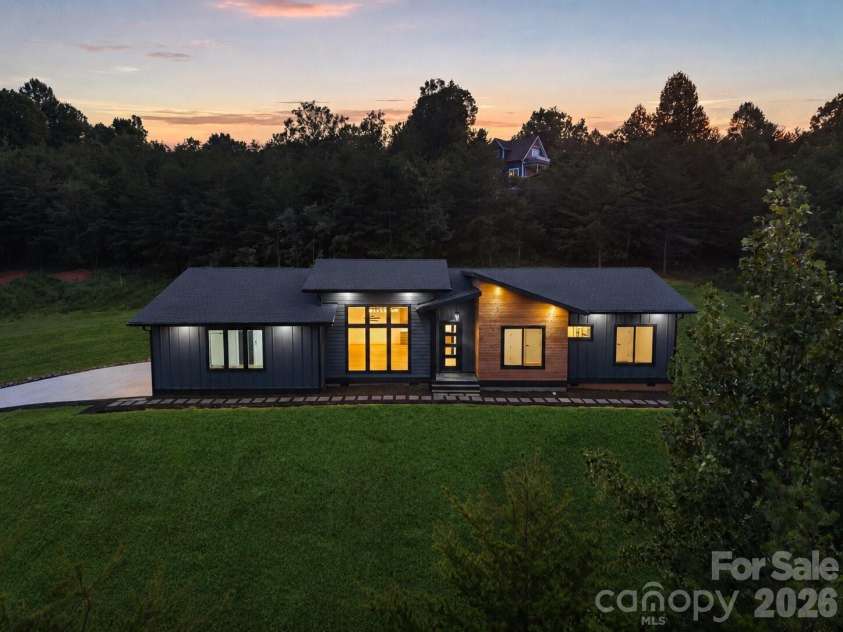 7 Spicebush Lane, Weaverville, NC 28787.  MLS# CAR4414124, YatesRealty ID 44164. Virtually enhanced grass