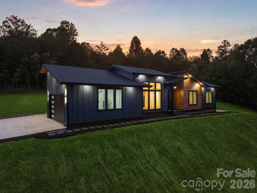 7 Spicebush Lane, Weaverville, NC 28787.  MLS# CAR4414124, YatesRealty ID 44164. Virtually enhanced grass