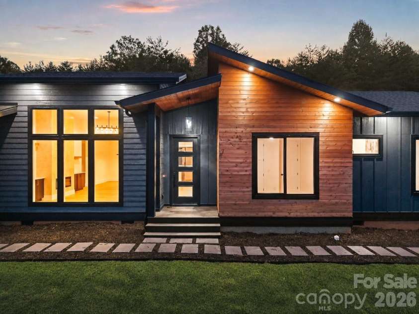 7 Spicebush Lane, Weaverville, NC 28787.  MLS# CAR4414124, YatesRealty ID 44164. Virtually enhanced grass