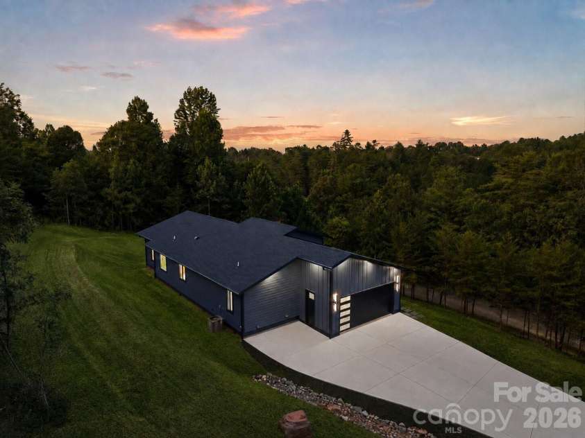 7 Spicebush Lane, Weaverville, NC 28787.  MLS# CAR4414124, YatesRealty ID 44164. Virtually enhanced grass