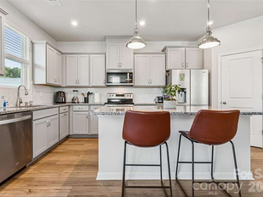5119 Carrick Street, Charlotte, NC 28213.  MLS# CAR4413712, YatesRealty ID 44165. 