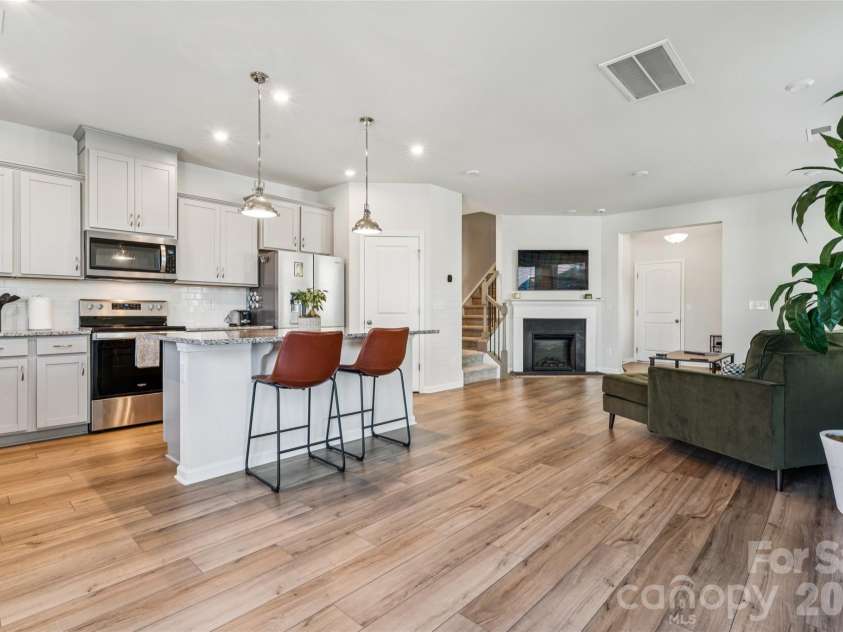 5119 Carrick Street, Charlotte, NC 28213.  MLS# CAR4413712, YatesRealty ID 44165. 