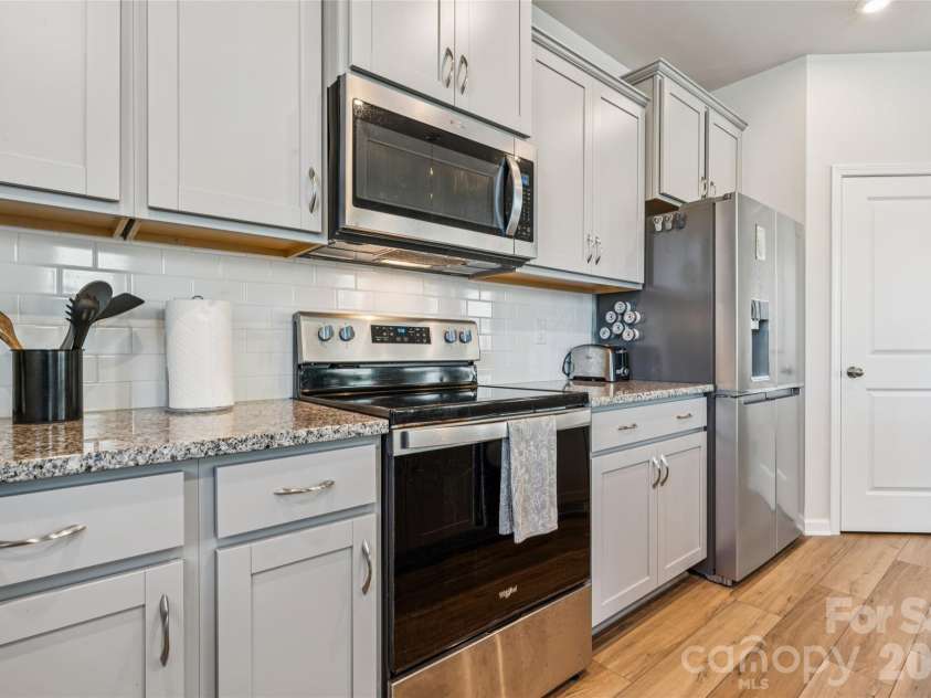 5119 Carrick Street, Charlotte, NC 28213.  MLS# CAR4413712, YatesRealty ID 44165. 