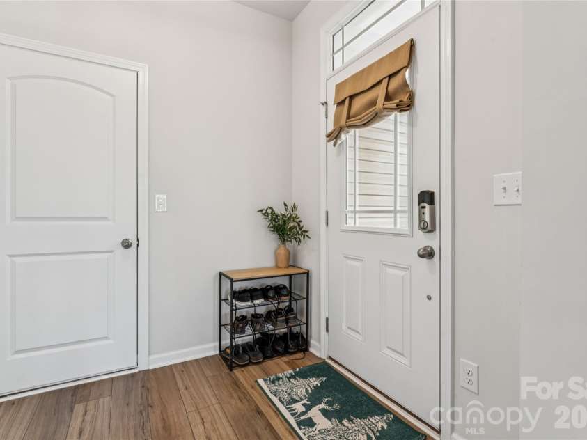 5119 Carrick Street, Charlotte, NC 28213.  MLS# CAR4413712, YatesRealty ID 44165. 