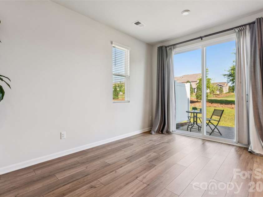 5119 Carrick Street, Charlotte, NC 28213.  MLS# CAR4413712, YatesRealty ID 44165. Dining area