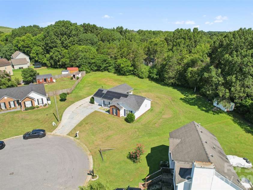 4563 Sunchase Court, Concord, NC 28027.  MLS# CAR4413782, YatesRealty ID 44166. 