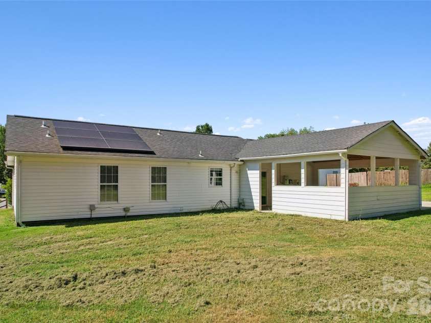 4563 Sunchase Court, Concord, NC 28027.  MLS# CAR4413782, YatesRealty ID 44166. 