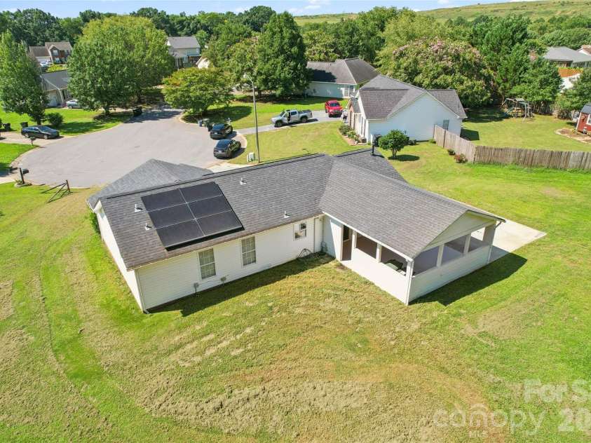 4563 Sunchase Court, Concord, NC 28027.  MLS# CAR4413782, YatesRealty ID 44166. 