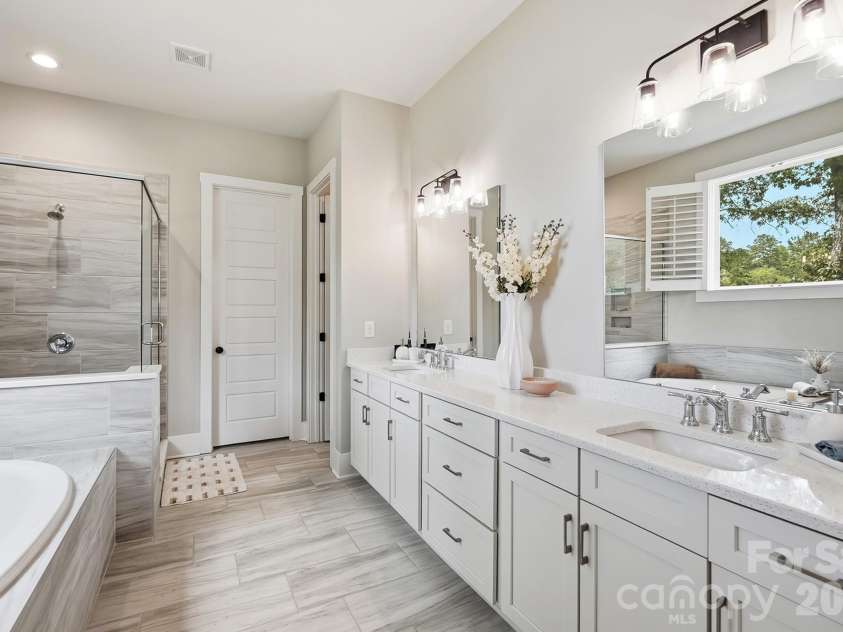 1879 Rock Hill Church Road, Matthews, NC 28104.  MLS# CAR4413523, YatesRealty ID 44169. 