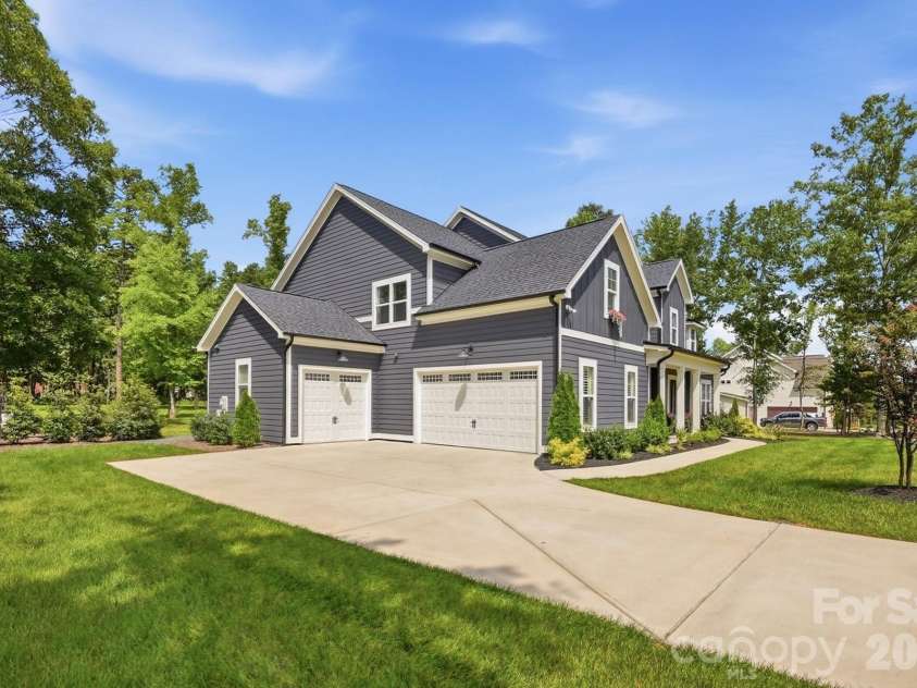 1879 Rock Hill Church Road, Matthews, NC 28104.  MLS# CAR4413523, YatesRealty ID 44169. 