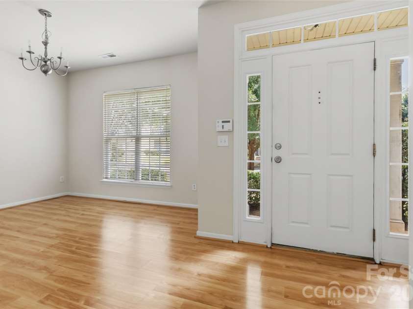 1520 Peaceful Way Drive, Charlotte, NC 28206.  MLS# CAR4413568, YatesRealty ID 44171. Front Entry-Dining Room