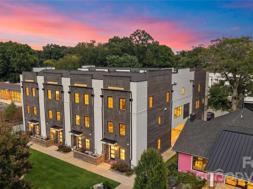 3020 Cobbs Hill Road, Charlotte, NC 28205.  MLS# CAR4413526, YatesRealty ID 44172. Twilight exterior