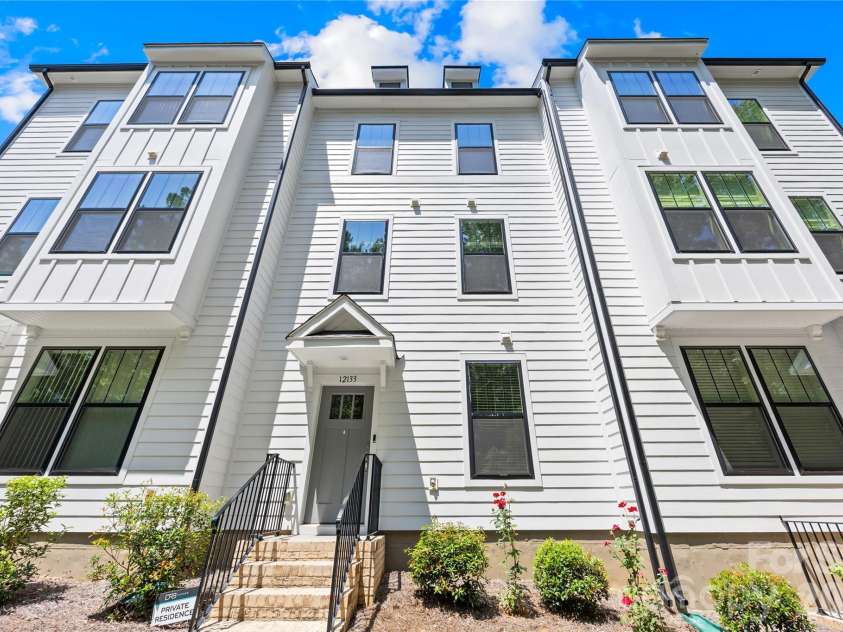 12133 Storm Lane, Charlotte, NC 28277.  MLS# CAR4413433, YatesRealty ID 44175. 