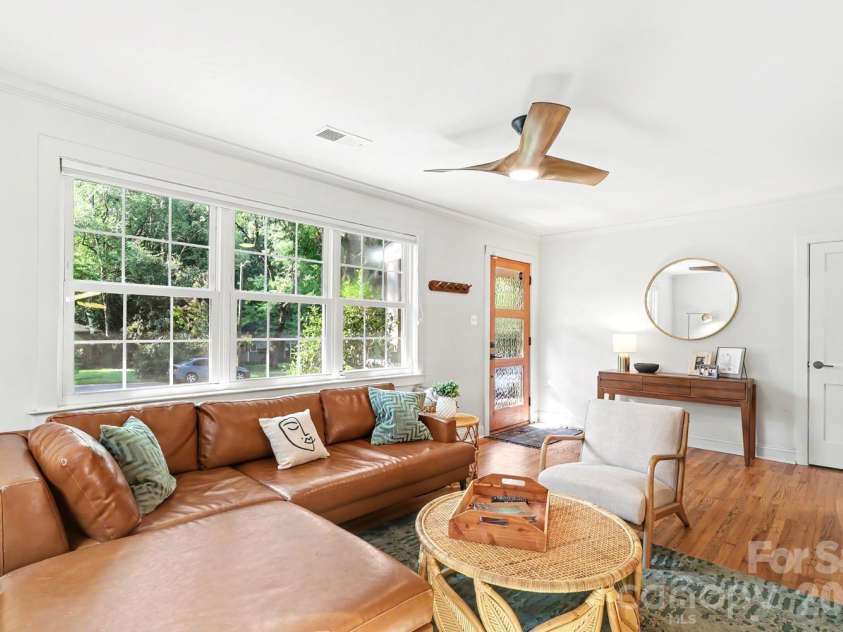 1333 Cortland Road, Charlotte, NC 28209.  MLS# CAR4413455, YatesRealty ID 44177. Living Room