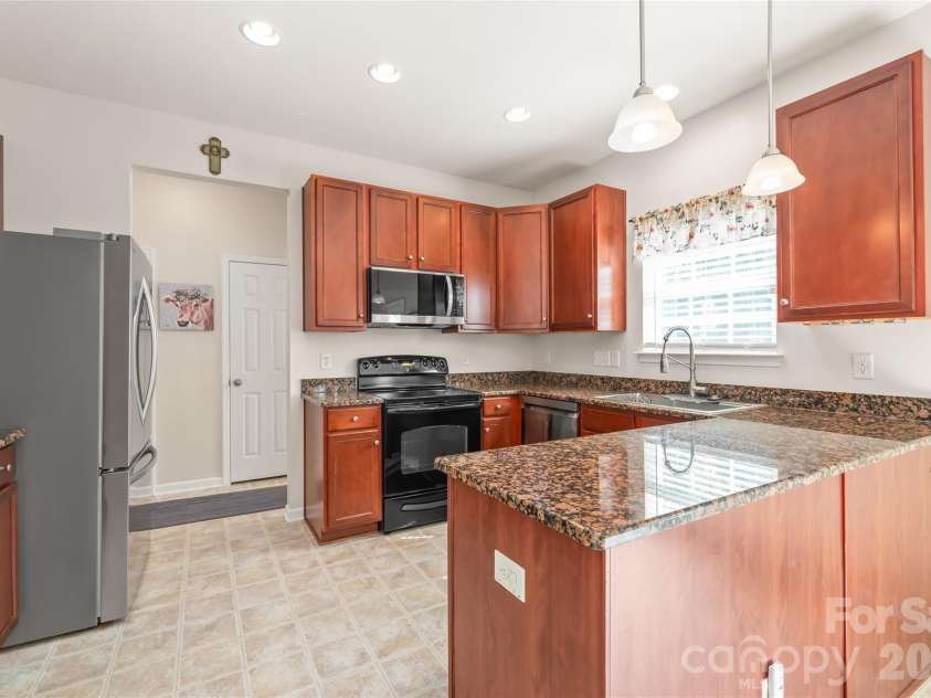 11639 Tucker Field Road, Midland, NC 28107.  MLS# CAR4413350, YatesRealty ID 44179. 