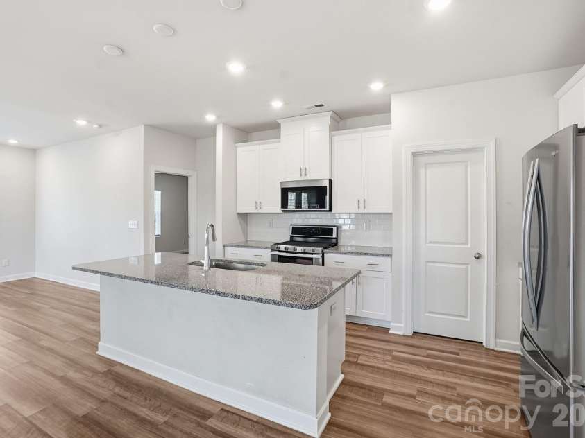 4526 Bright Road, Charlotte, NC 28214.  MLS# CAR4338771, YatesRealty ID 4418. 