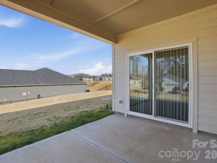 4526 Bright Road, Charlotte, NC 28214.  MLS# CAR4338771, YatesRealty ID 4418. 