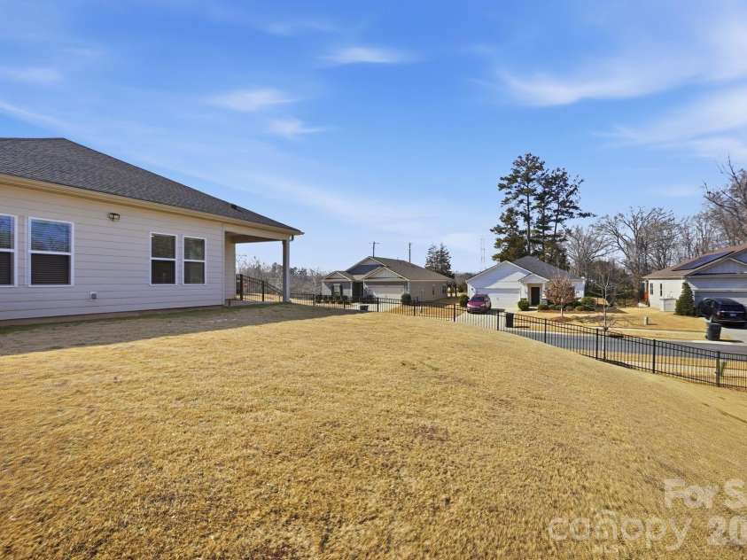 4526 Bright Road, Charlotte, NC 28214.  MLS# CAR4338771, YatesRealty ID 4418. 