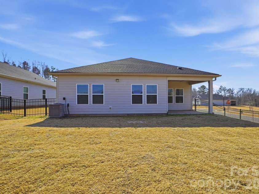 4526 Bright Road, Charlotte, NC 28214.  MLS# CAR4338771, YatesRealty ID 4418. 