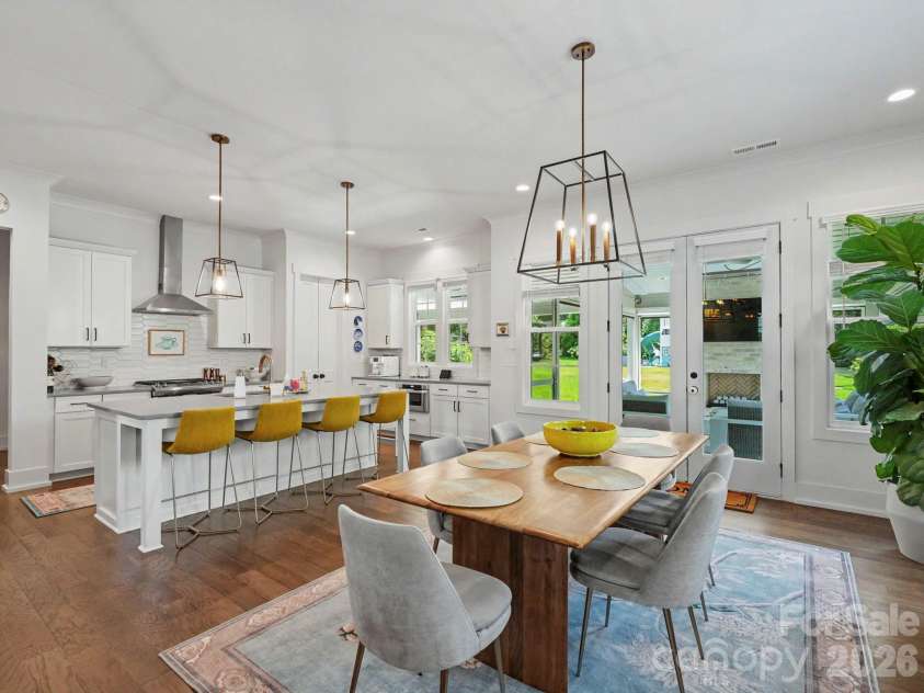 2028 Eaton Road, Charlotte, NC 28205.  MLS# CAR4413300, YatesRealty ID 44181. 