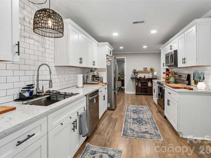 206 Price Street, Mount Holly, NC 28120.  MLS# CAR4413294, YatesRealty ID 44182. 