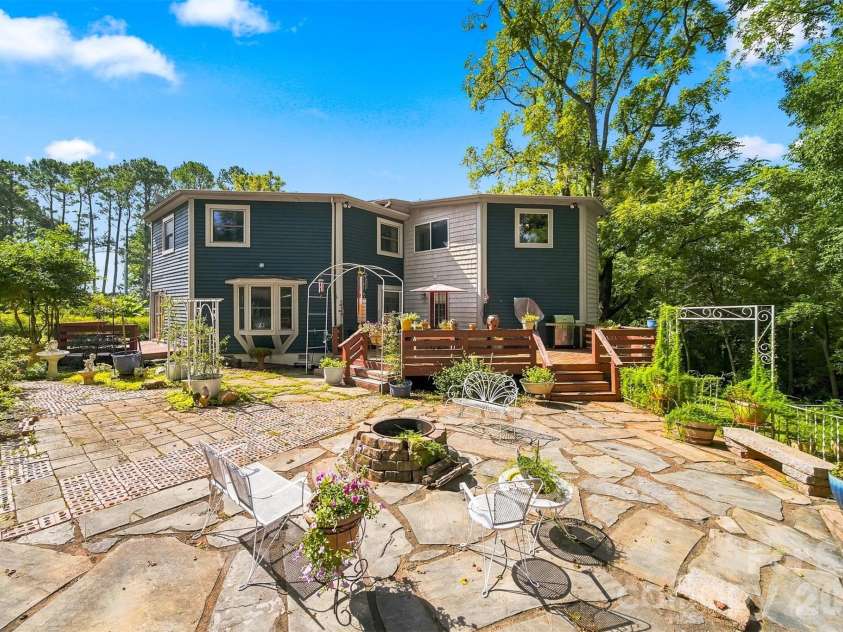480 Bailey Farm Road, Statesville, NC 28625.  MLS# CAR4413151, YatesRealty ID 44184. 