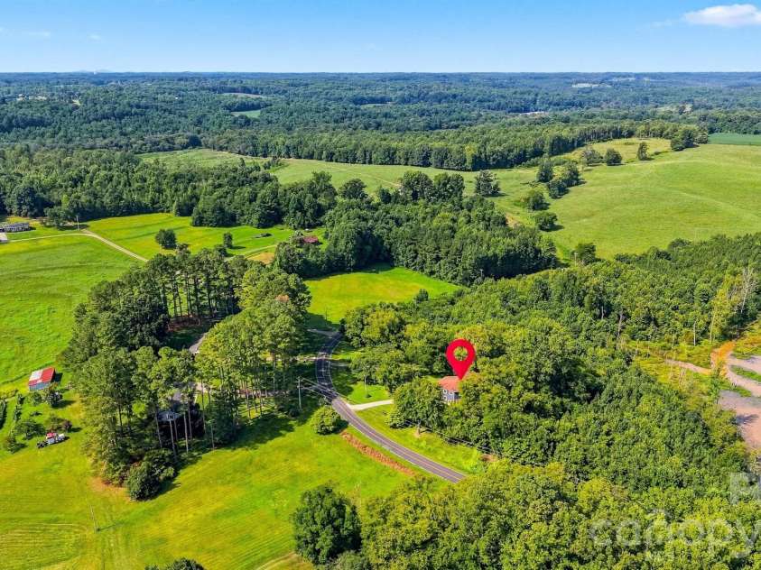 480 Bailey Farm Road, Statesville, NC 28625.  MLS# CAR4413151, YatesRealty ID 44184. 