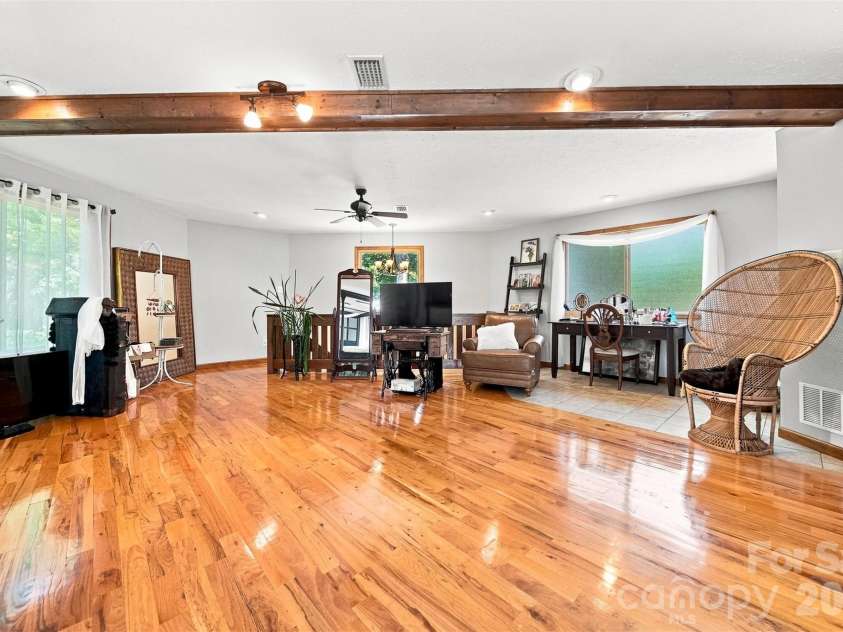 480 Bailey Farm Road, Statesville, NC 28625.  MLS# CAR4413151, YatesRealty ID 44184. 
