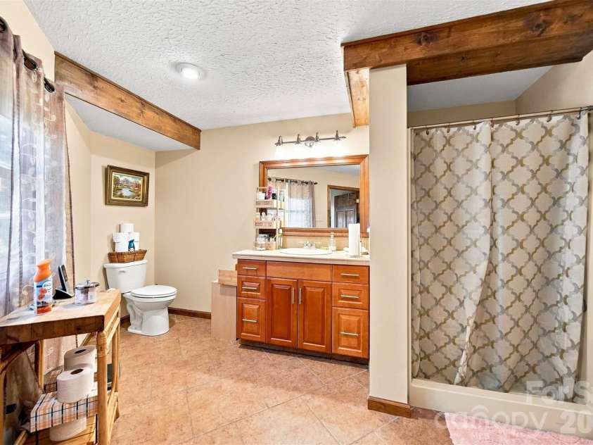 480 Bailey Farm Road, Statesville, NC 28625.  MLS# CAR4413151, YatesRealty ID 44184. 