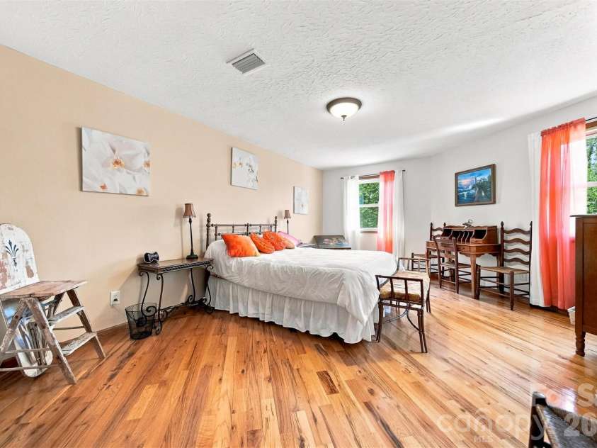 480 Bailey Farm Road, Statesville, NC 28625.  MLS# CAR4413151, YatesRealty ID 44184. 