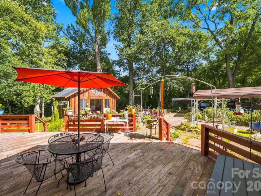 480 Bailey Farm Road, Statesville, NC 28625.  MLS# CAR4413151, YatesRealty ID 44184. 