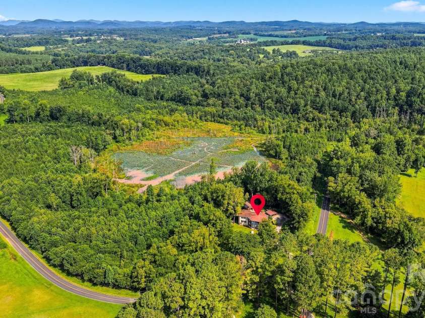 480 Bailey Farm Road, Statesville, NC 28625.  MLS# CAR4413151, YatesRealty ID 44184. 