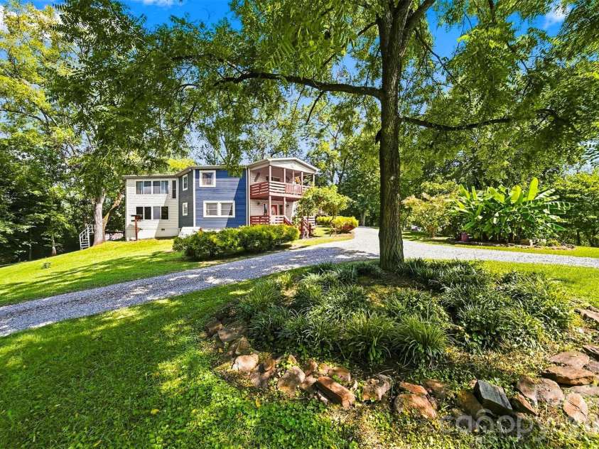 480 Bailey Farm Road, Statesville, NC 28625.  MLS# CAR4413151, YatesRealty ID 44184. 