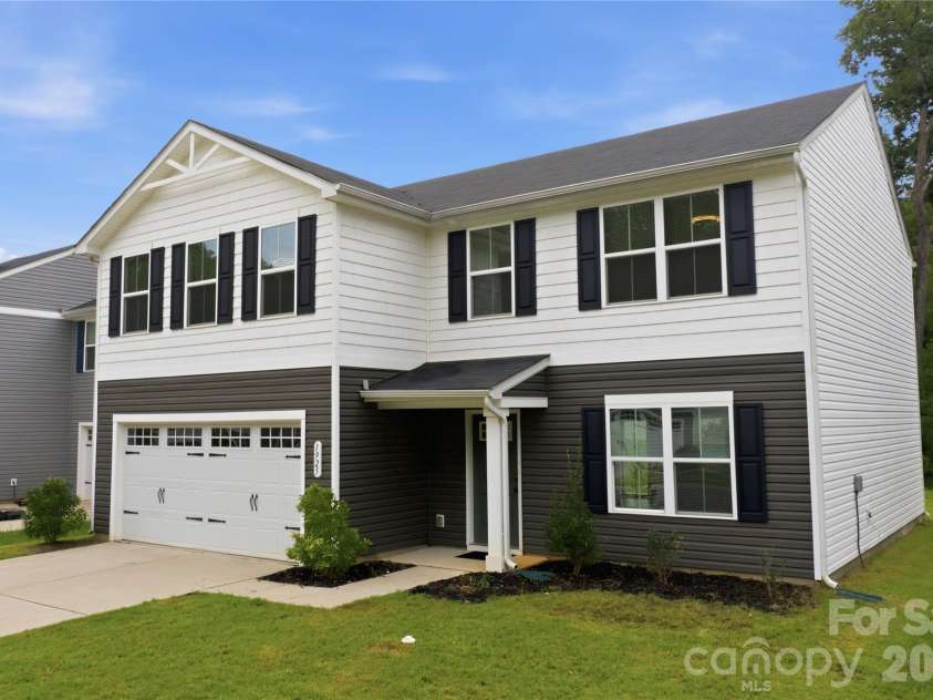 1925 Pin Hook Road, Charlotte, NC 28215.  MLS# CAR4413182, YatesRealty ID 44185. 