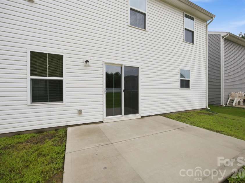 1925 Pin Hook Road, Charlotte, NC 28215.  MLS# CAR4413182, YatesRealty ID 44185. 