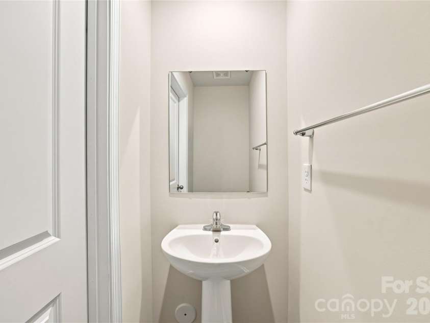 1925 Pin Hook Road, Charlotte, NC 28215.  MLS# CAR4413182, YatesRealty ID 44185. Half bath on main level