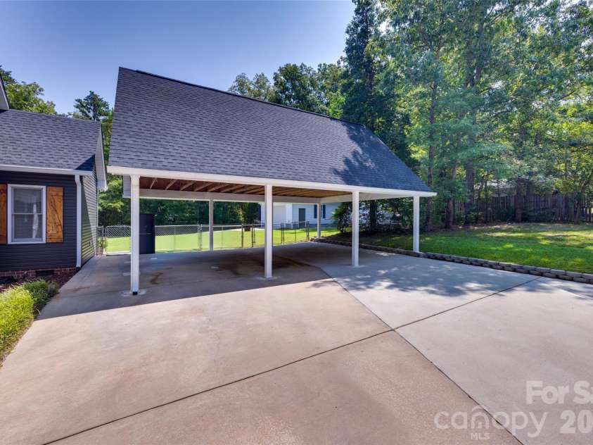 539 Harmony Glen Circle, Rock Hill, SC 29730.  MLS# CAR4413179, YatesRealty ID 44186. 