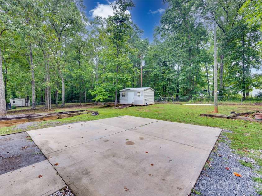 231 Roberts Avenue, York, SC 29745.  MLS# CAR4413194, YatesRealty ID 44188. 