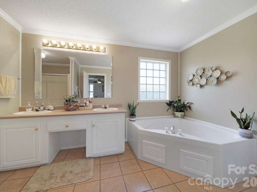 1915 Beach Lane, Heath Springs, SC 29058.  MLS# CAR4413061, YatesRealty ID 44189. 
