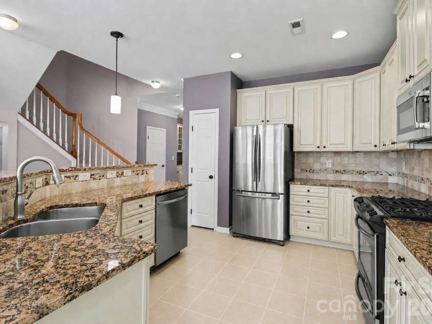 768 Naramore Street, Davidson, NC 28036.  MLS# CAR4413107, YatesRealty ID 44190. 