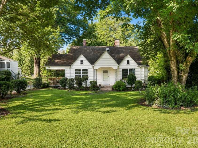 695 Wilmar Street, Concord, NC 28025.  MLS# CAR4413114, YatesRealty ID 44191. 